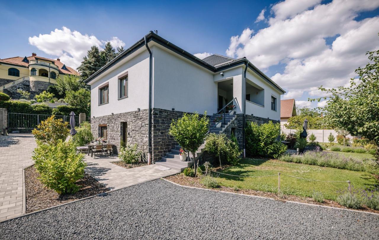 Nadas Center Home Badacsony Бадачонтомай Екстериор снимка